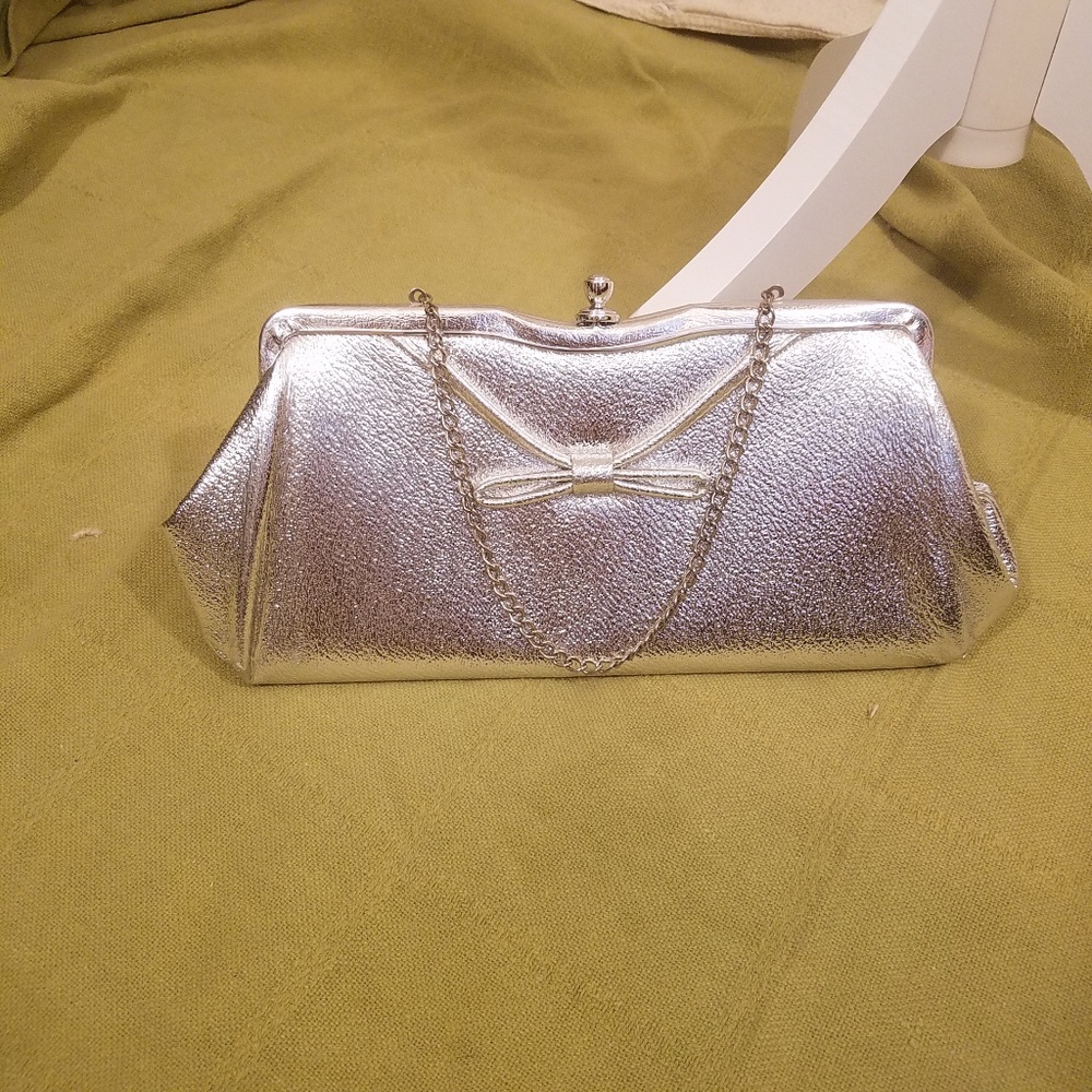 90s Shiny Silver Clutch Bow Purse